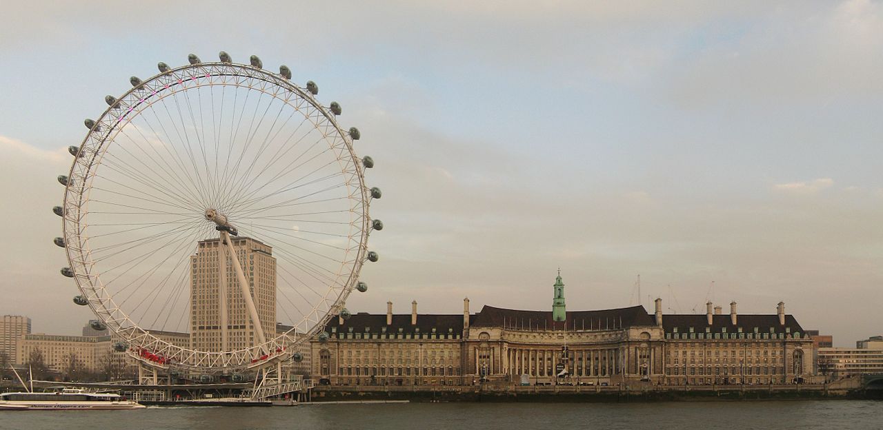 1280px-London_eye_and_county_hall_pano_edited_2008-02-19.jpg