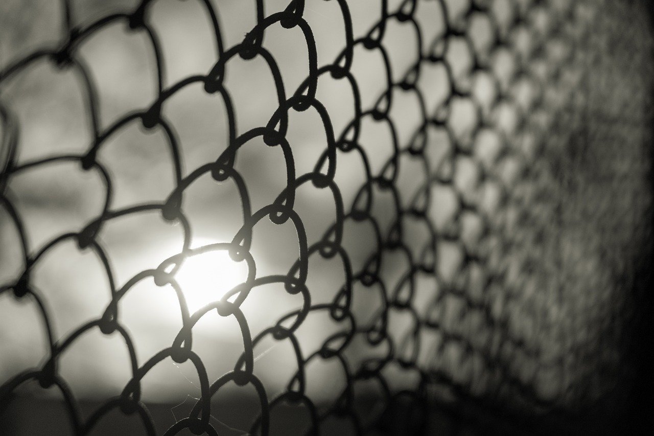 fence-5536028_1280